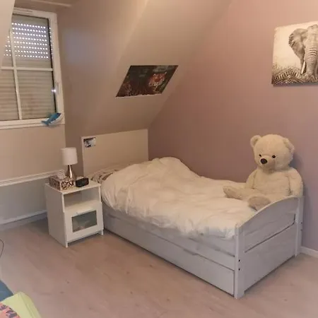 Individuelle 5 Mn Lille Centre Chr/eurasante Сasa de vacaciones